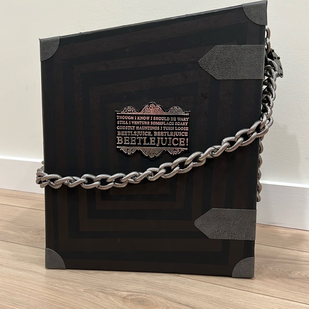 Beetlejuice Beetlejuice Promo Box - Picture 3 of 17